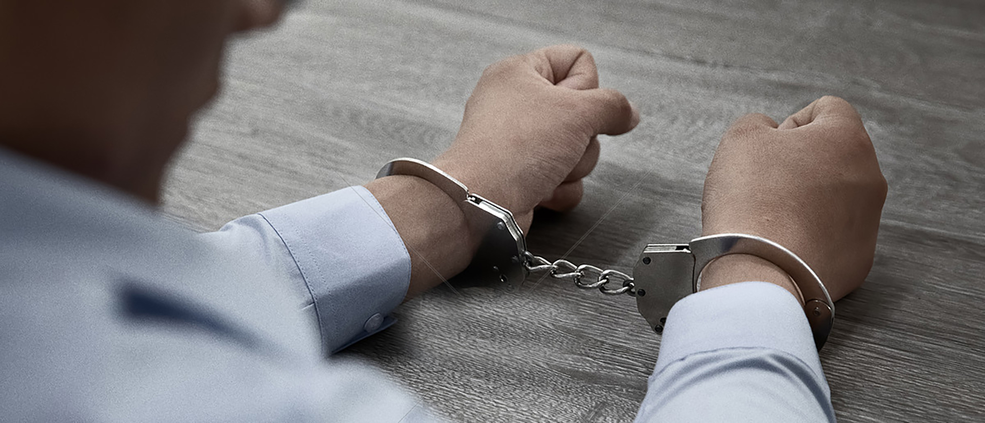 Pháp Luật Là Để Công Bằng – Người Bị Buộc Tội Cần Được Bào Chữa, Người Bị Hại Cần Được Bảo Vệ. Ai Sẽ Giúp Bạn?